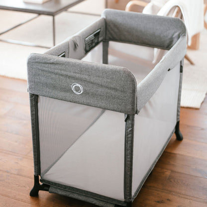 Stardust Lettino da viaggio e box gioco by Bugaboo